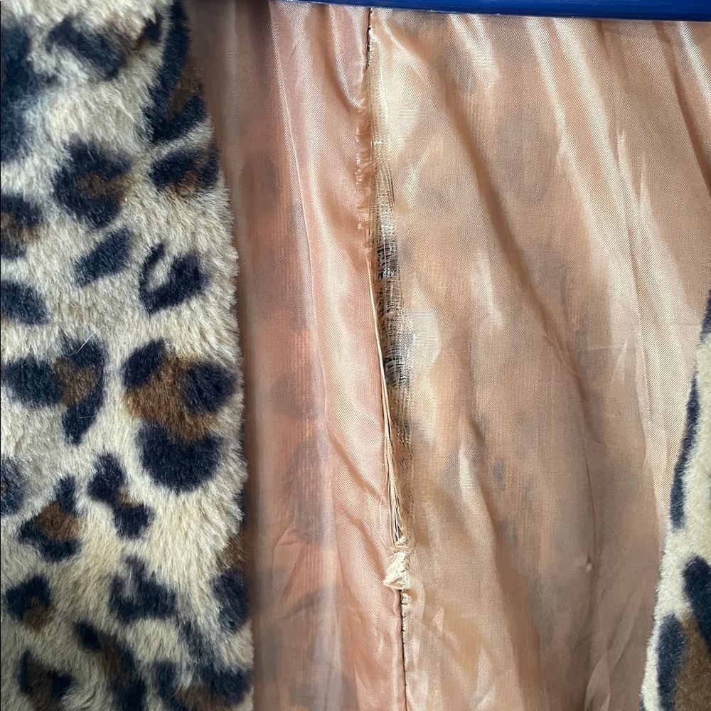 💰Leopard Print Faux Fur Teddy Coat Cropped Open Front Lined Size Small - Picture 8 of 9